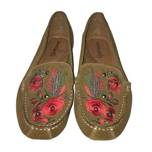 BareTraps Otella BOHO Suede Floral Embroidered Moccasins Slip On Shoes - 7W